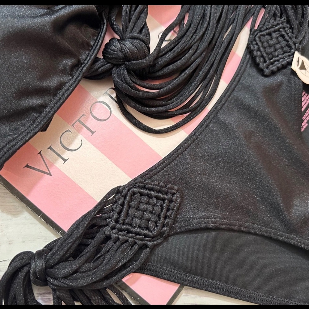 Victoria's Secret Black Macramé Fringe Bikini Set Top XS, Bottom S - Picture 3 of 4